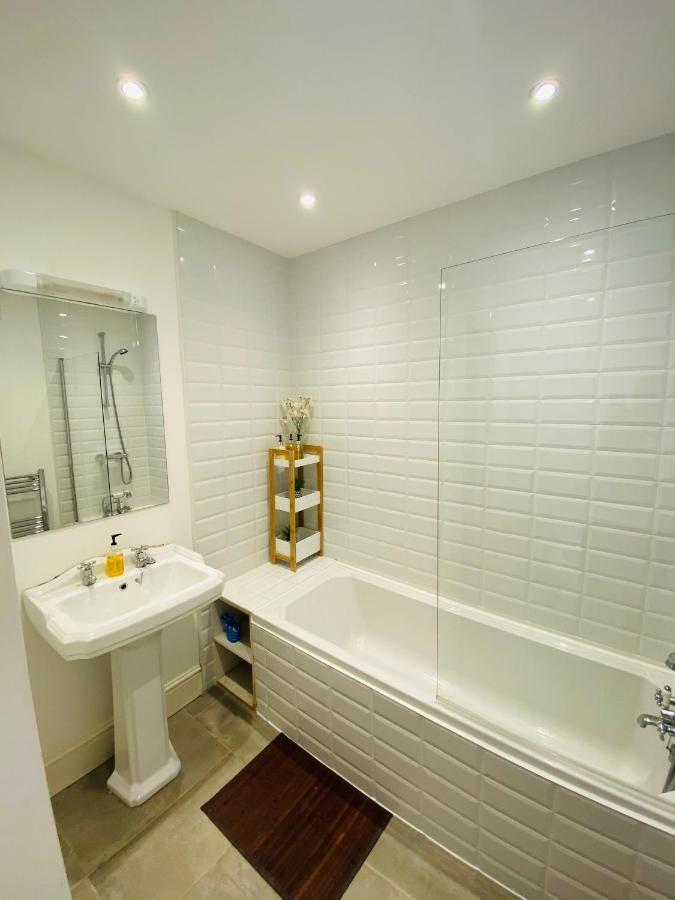 Elegant Spacious Apartment In Heart Of St Leonards Hastings Buitenkant foto