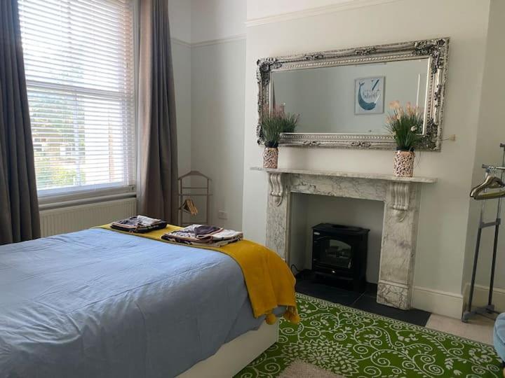 Elegant Spacious Apartment In Heart Of St Leonards Hastings Buitenkant foto