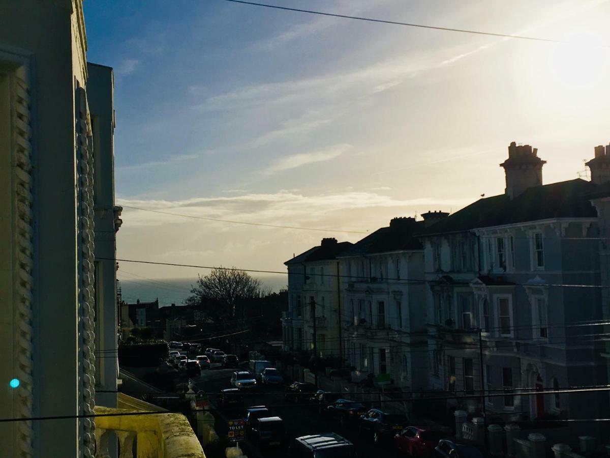 Elegant Spacious Apartment In Heart Of St Leonards Hastings Buitenkant foto